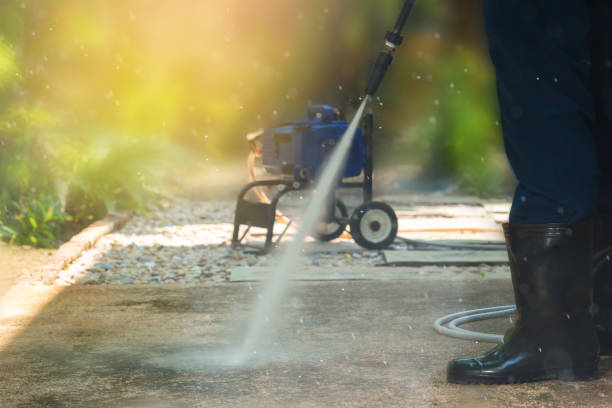 Best Animal Enclosure Cleaning  in Vineyard, CA